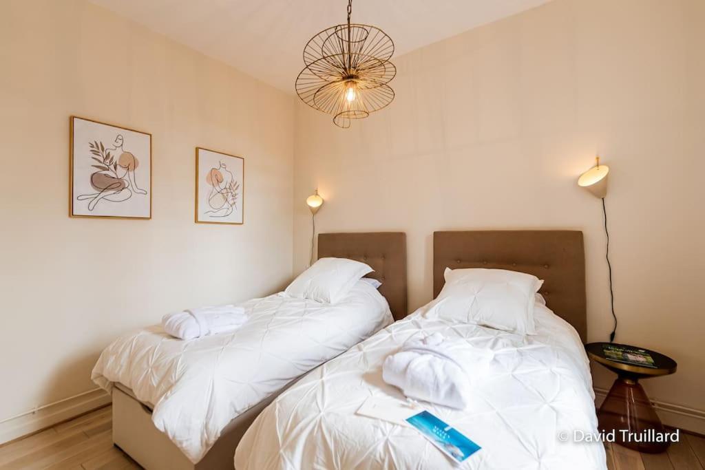 Suites Mana - Matahina Avec Vue Superbe Sur La Place Ducale Et Parking Prive Inclus Charleville-Mezieres Exterior foto